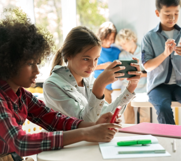 Kinderen met smartphone